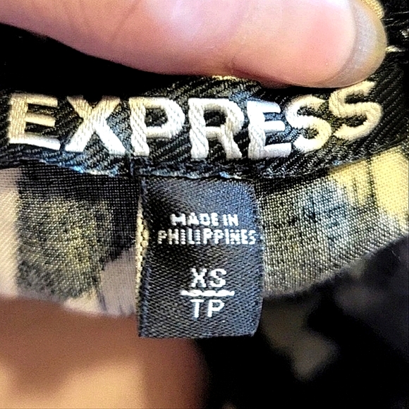 Express XS Maxi Skirt Thigh High Slit Black Tribal - Picture 7 of 10